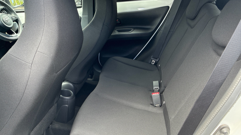 Toyota Aygo X 1.0 VVT-i Edge 5dr Petrol Hatchback